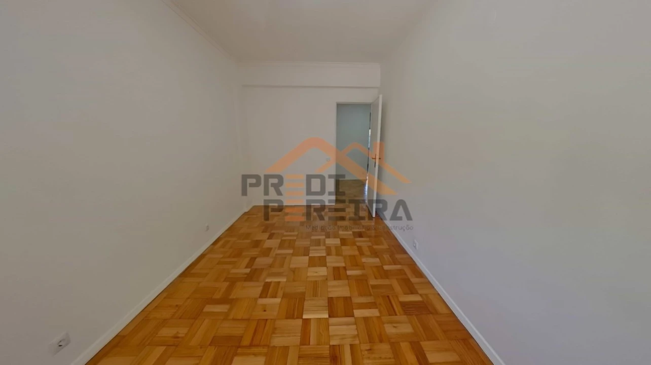 Apartamento T2 para Venda em Póvoa de Santa Iria e Forte da Casa Foto 19