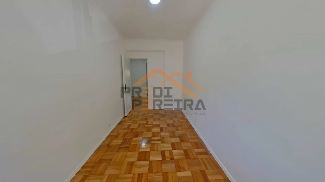 Apartamento T2 para Venda em Póvoa de Santa Iria e Forte da Casa Foto 24