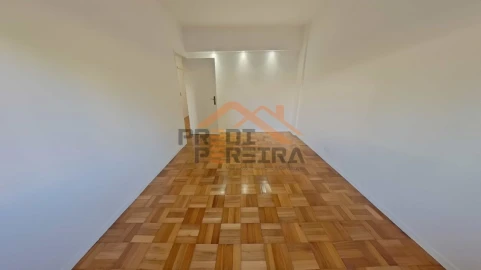Apartamento T2 para Venda em Póvoa de Santa Iria e Forte da Casa