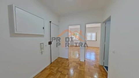 Apartamento T2 para Venda em Póvoa de Santa Iria e Forte da Casa