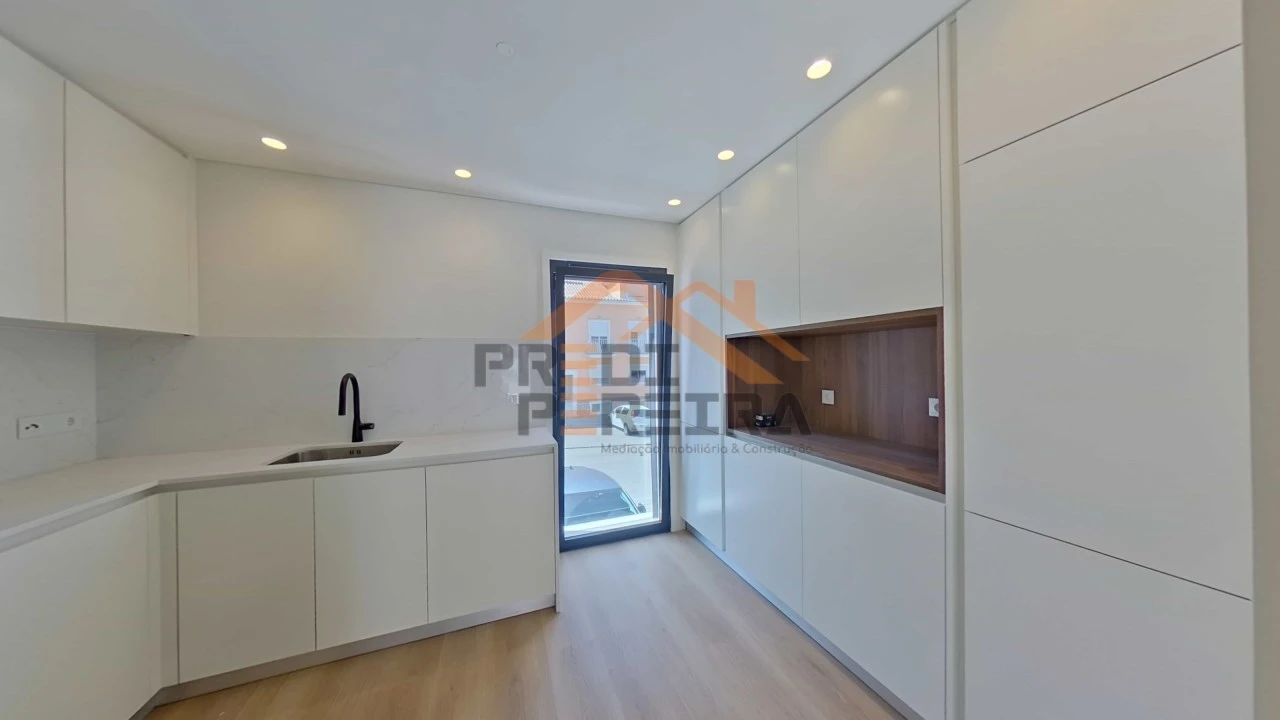 Apartamento T2 para Venda em Enxara do Bispo, Gradil e Vila Franca do Rosário Foto 8