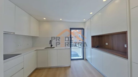Apartamento T2 para Venda em Enxara do Bispo, Gradil e Vila Franca do Rosário