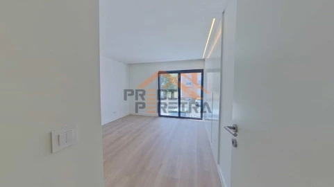 Apartamento T2 para Venda em Enxara do Bispo, Gradil e Vila Franca do Rosário