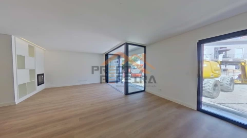 Apartamento T2 para Venda em Enxara do Bispo, Gradil e Vila Franca do Rosário