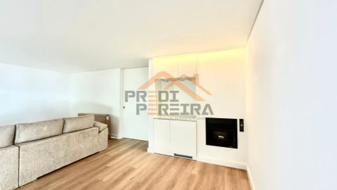 Apartamento T2 para Venda em Enxara do Bispo, Gradil e Vila Franca do Rosário
