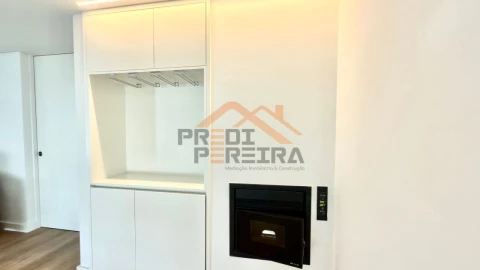 Apartamento T2 para Venda em Enxara do Bispo, Gradil e Vila Franca do Rosário
