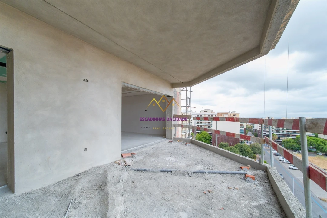Apartamento T2 para Venda em Sacavém e Prior Velho Foto 9
