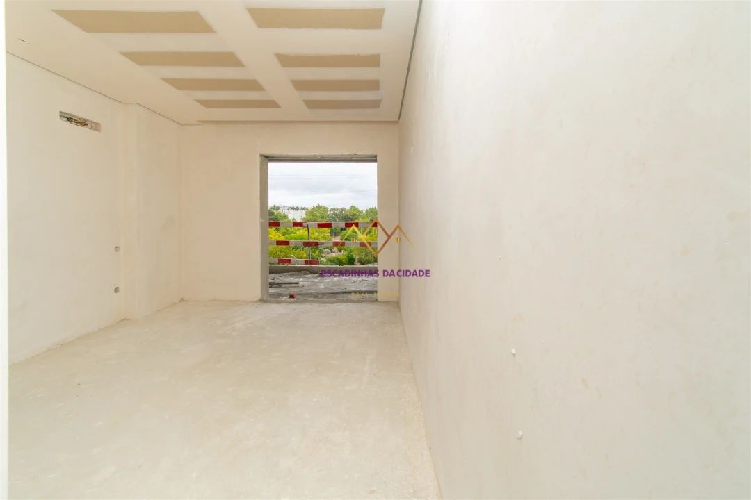 Apartamento T2 para Venda em Sacavém e Prior Velho Foto 15