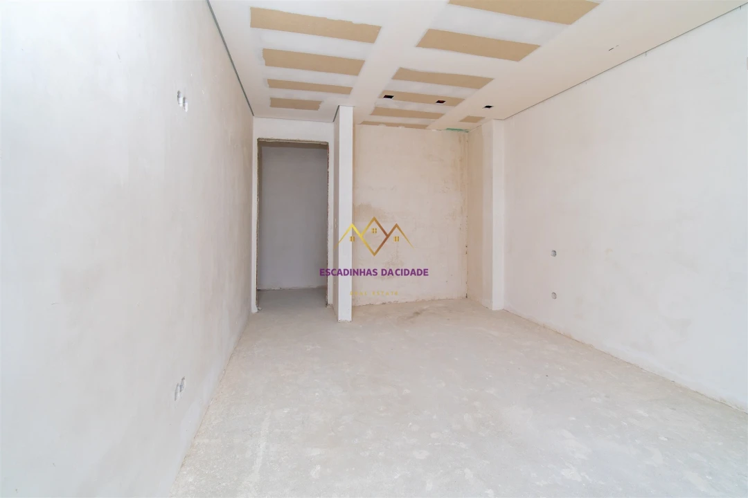 Apartamento T2 para Venda em Sacavém e Prior Velho Foto 21