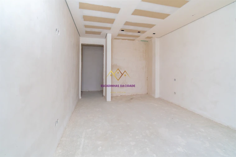 Apartamento T2 para Venda em Sacavém e Prior Velho Foto 21