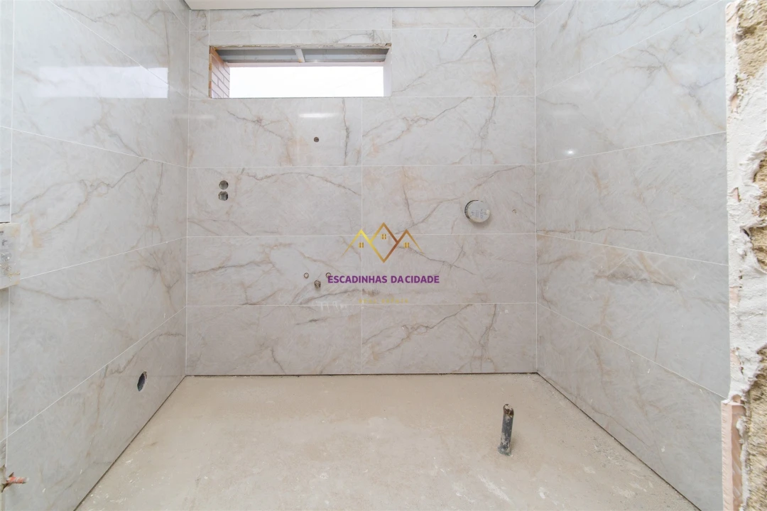 Apartamento T2 para Venda em Sacavém e Prior Velho Foto 28