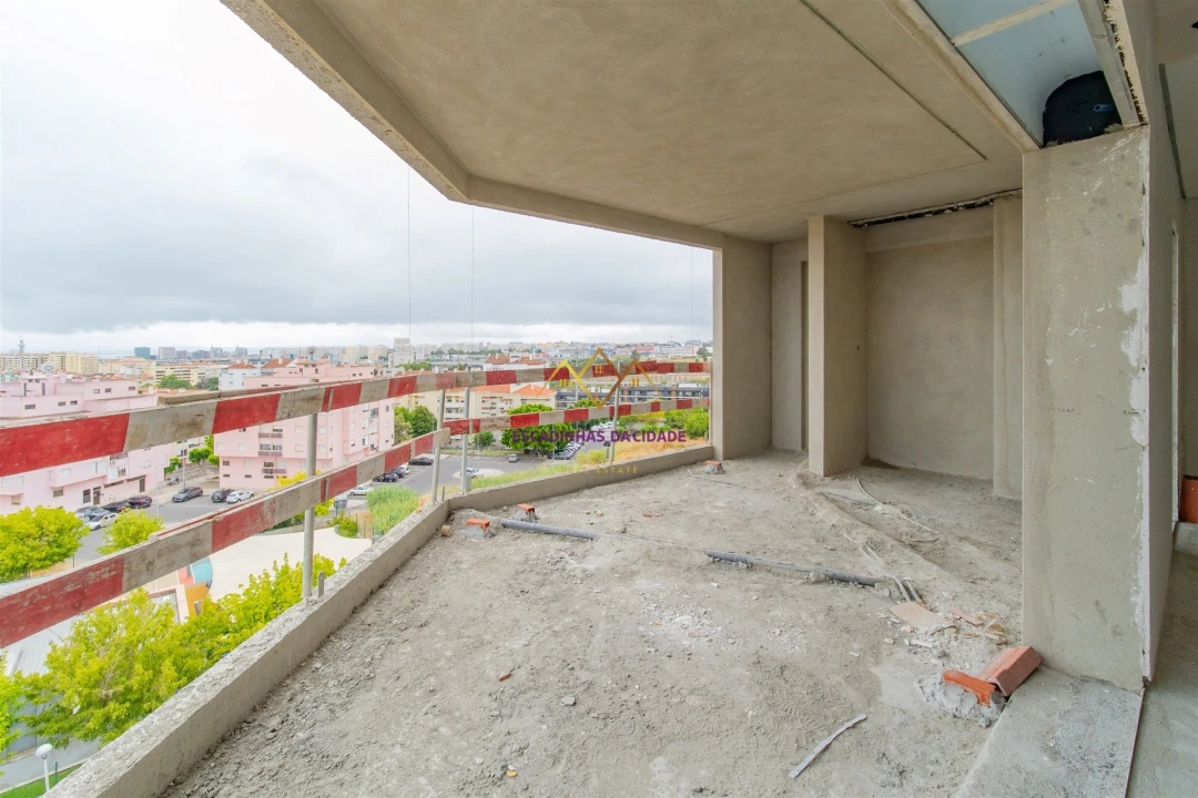 Apartamento T2 para Venda em Sacavém e Prior Velho Foto 11