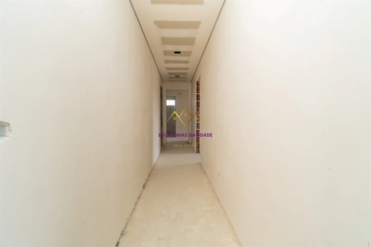 Apartamento T2 para Venda em Sacavém e Prior Velho Foto 30
