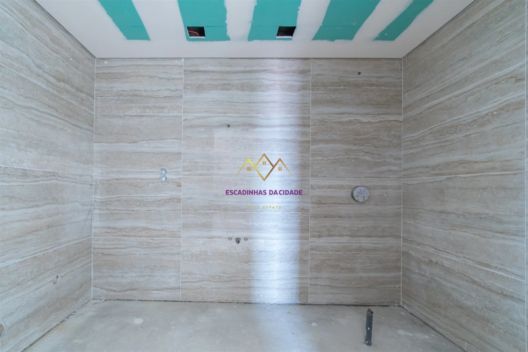 Apartamento T3 para Venda em Sacavém e Prior Velho Foto 29