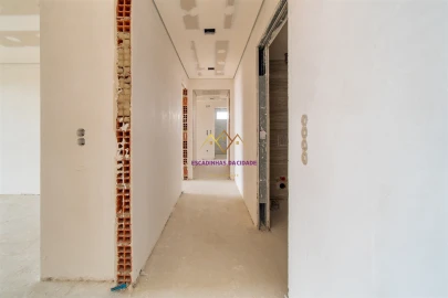 Apartamento T3 para Venda em Sacavém e Prior Velho