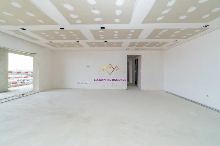 Apartamento T3 para Venda em Sacavém e Prior Velho Foto 10