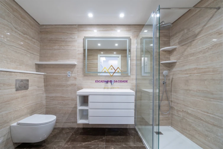 Apartamento T3 para Venda em Sacavém e Prior Velho Foto 28