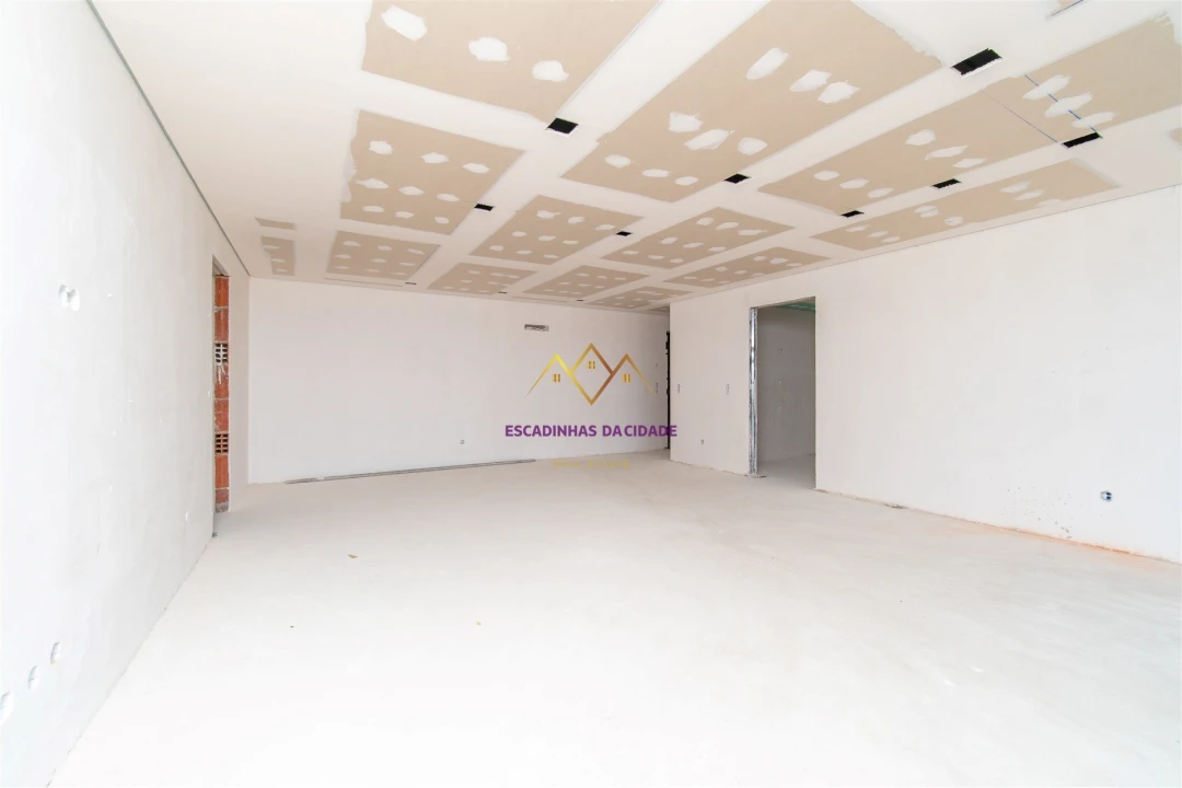 Apartamento T3 para Venda em Sacavém e Prior Velho Foto 7