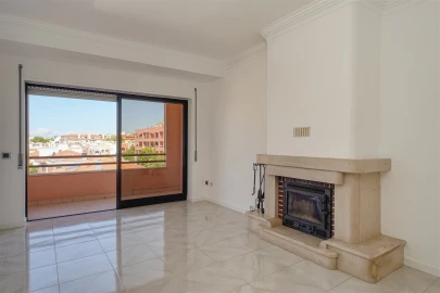 Apartamento T2 para Arrendamento em Cascais e Estoril