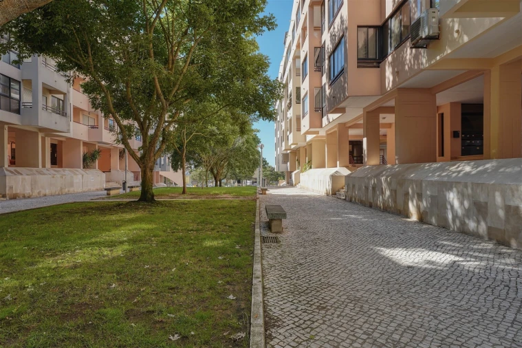 Apartamento T2 para Arrendamento em Cascais e Estoril Foto 36