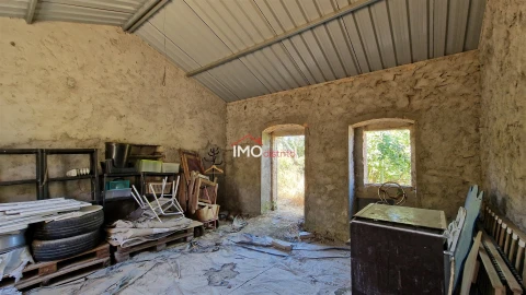 Quinta T1 para Venda em Nossa Senhora da Graça de Povoa e Meadas