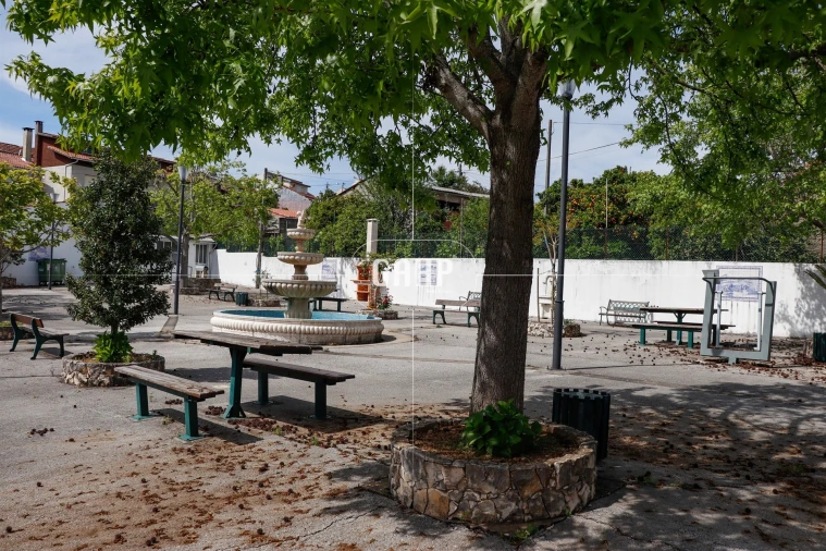 Moradia T3 para Venda em Lorvão Foto 16