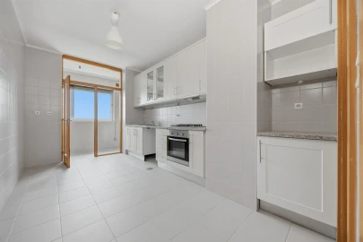 Apartamento T2 para Venda em Santa Marinha e São Pedro da Afurada