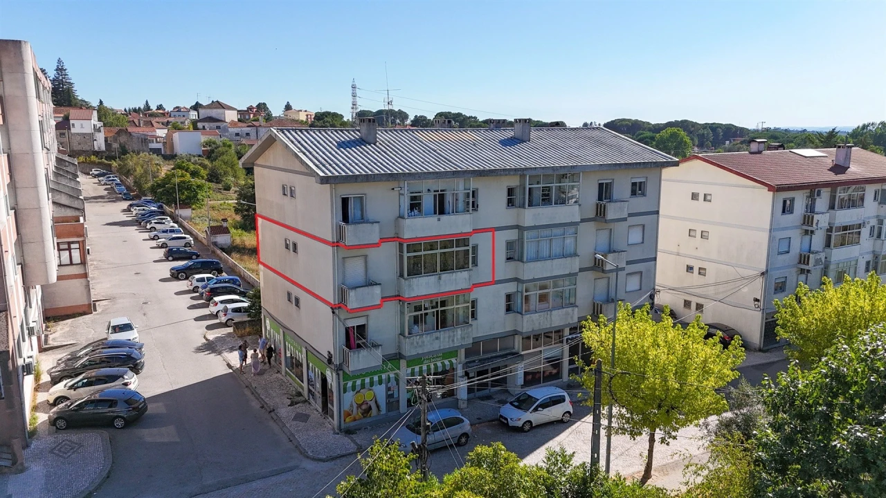 Apartamento T3 para Venda em Nelas Foto 1