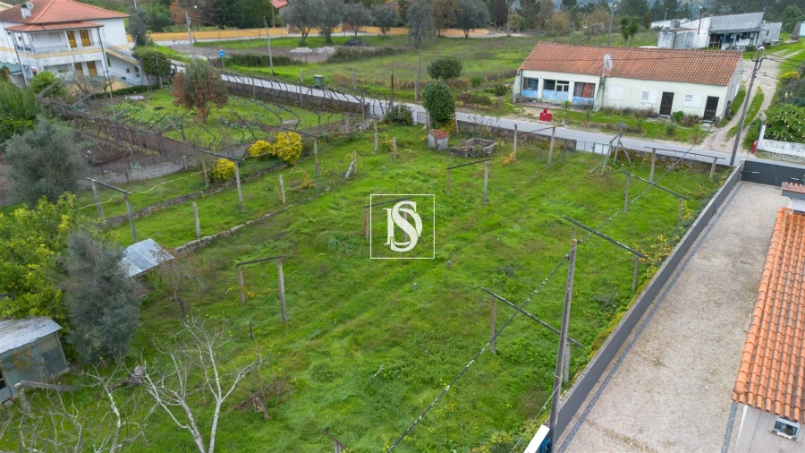 Moradia T2 para Venda em Várzea, Aliviada e Folhada Foto 2