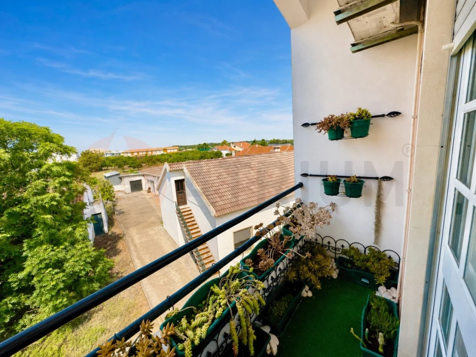 Apartamento T3 para Venda em Quinta do Anjo Foto 31