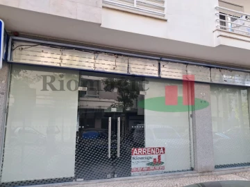 Loja para Arrendamento em Rio Maior