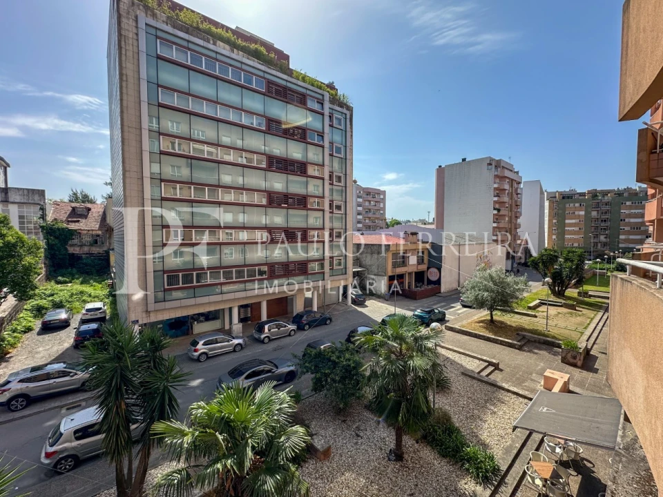 Apartamento T2 para Venda em Vila Nova de Famalicão e Calendário Foto 13
