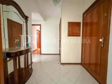 Apartamento T2 para Venda em Vila Nova de Famalicão e Calendário
