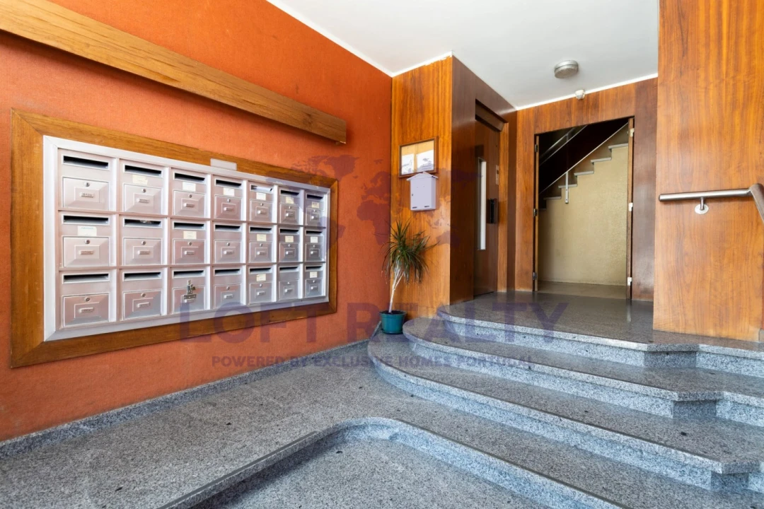 Apartamento T3 para Venda em Almada, Cova da Piedade, Pragal e Cacilhas Foto 37