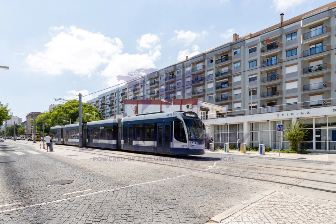 Apartamento T3 para Venda em Almada, Cova da Piedade, Pragal e Cacilhas Foto 40