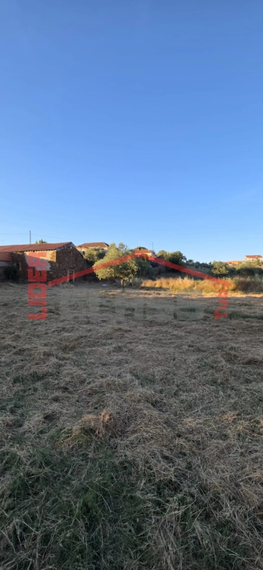 Terreno para Venda em Suçães Foto 6