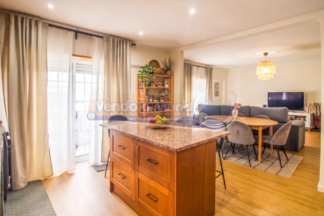 Apartamento T3 para Venda em Samora Correia Foto 9
