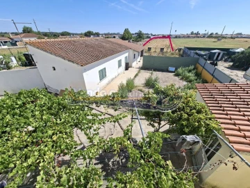 Moradia T4 para Venda em Marinhais