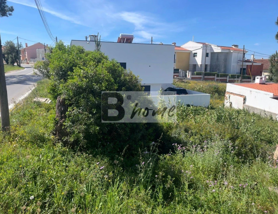 Terreno para Venda em Charneca de Caparica e Sobreda Foto 3