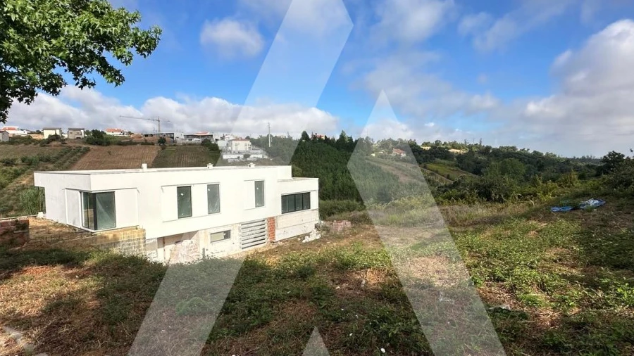 Terreno para Venda em Leiria, Pousos, Barreira e Cortes