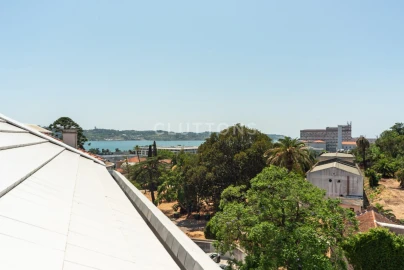 Apartamento T4 para Venda em Alcantara