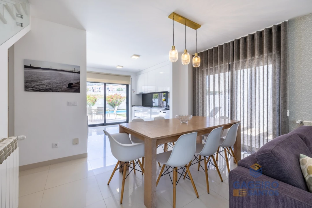 Moradia T3 para Venda em Tornada e Salir do Porto Foto 11