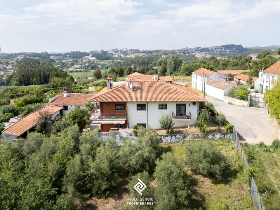 Moradia T3 para Venda em O. Azeméis, Riba-Ul, Ul, Macinhata Seixa, Madail Foto 2