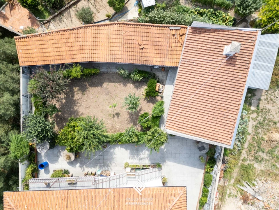 Moradia T3 para Venda em O. Azeméis, Riba-Ul, Ul, Macinhata Seixa, Madail Foto 7