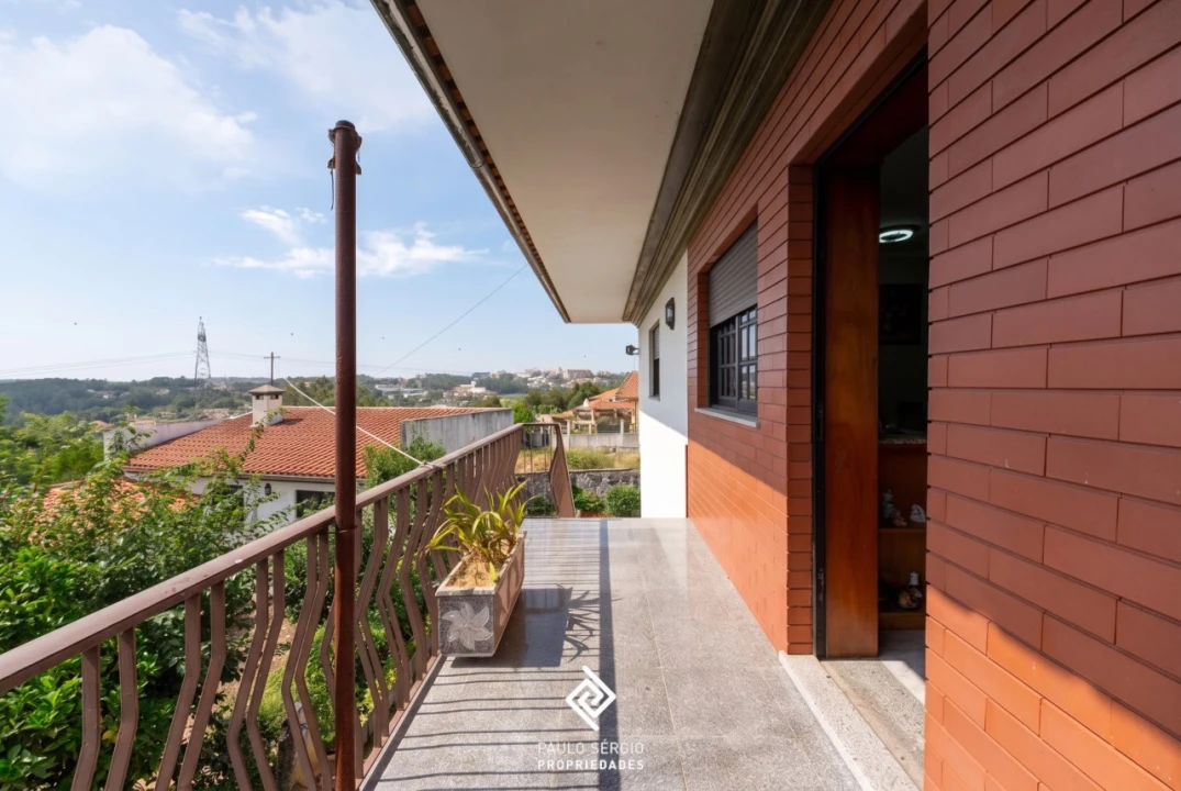 Moradia T3 para Venda em O. Azeméis, Riba-Ul, Ul, Macinhata Seixa, Madail Foto 29