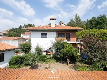 Moradia T3 para Venda em O. Azeméis, Riba-Ul, Ul, Macinhata Seixa, Madail