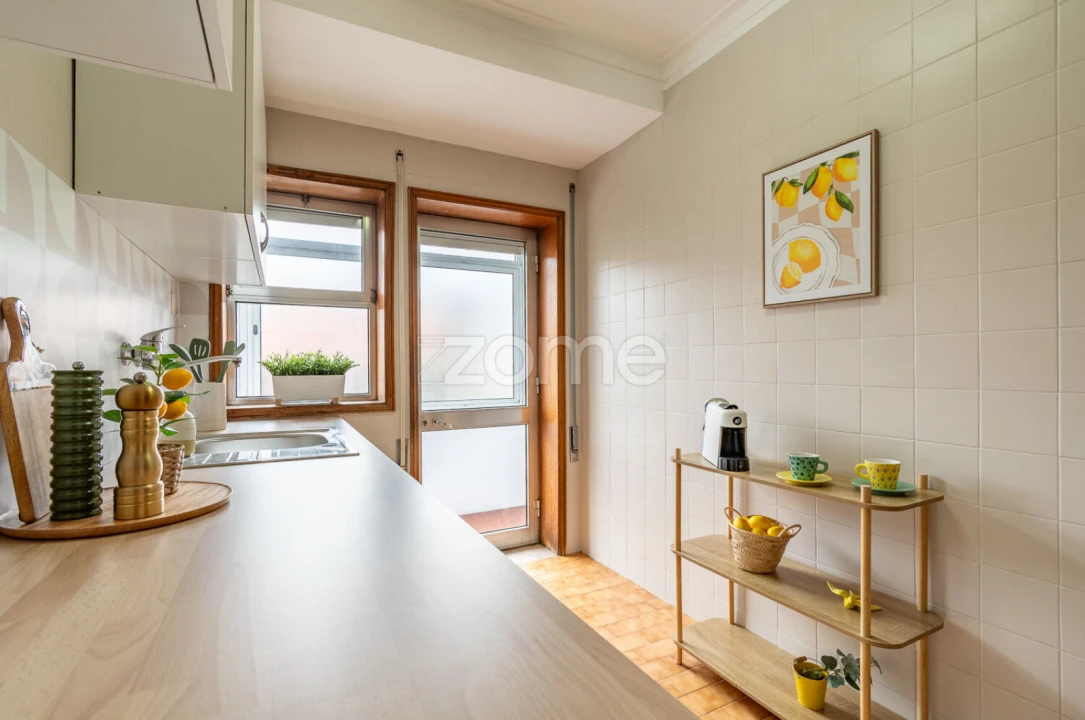 Apartamento T1 para Venda em Paranhos Foto 17