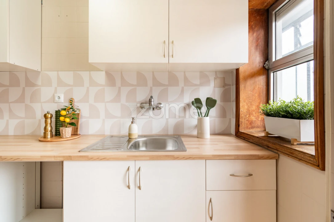 Apartamento T1 para Venda em Paranhos Foto 16