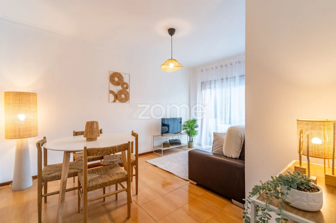 Apartamento T1 para Venda em Paranhos Foto 6