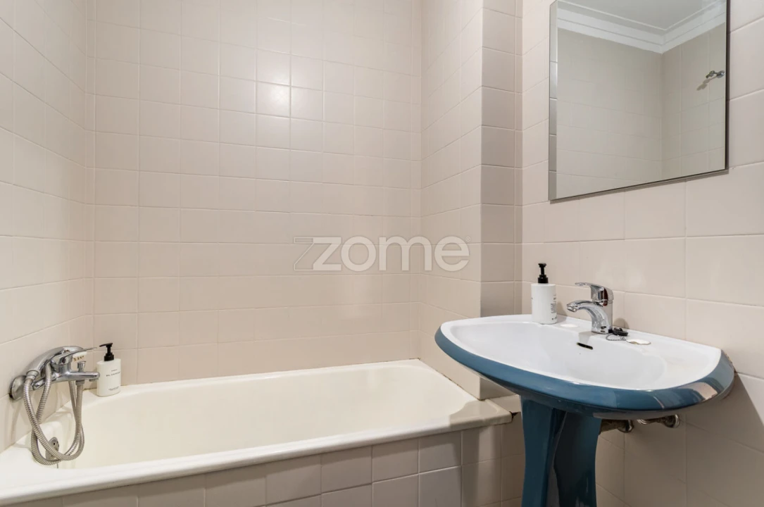 Apartamento T1 para Venda em Paranhos Foto 36